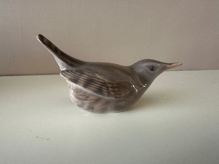 Vintage Porcelain Royal Copenhagen Wren Figurine 1504 Fully Marked MINT