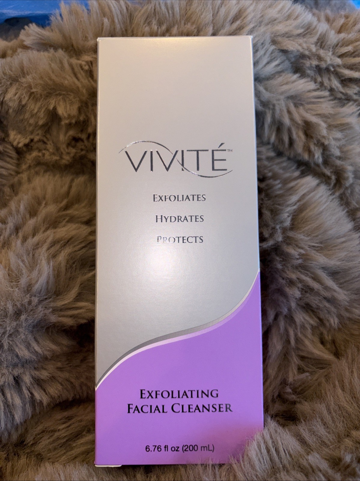 Vivite  Exfoliating Facial Cleanser 6.76 Fluid Ounces