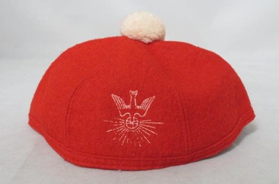 Vintage E R Moore Co : Catholic Confirmation Red Felt Cap with Pompom (VG)