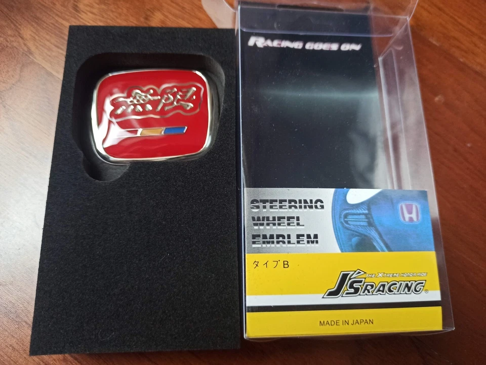 MUGEN RED STEERING BADGE EMBLEM HONDA CIVIC TYPE R FN2 FD2 FK2 FK8 VTEC FC MK10 - Image 3 of 4