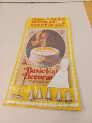 Basic Cake Decorating Starter Kit The Wilton Way Booklet 1978 NOS
