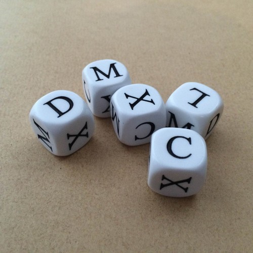 5 x Roman Numeral Dice (set 2) - 6 Sided White Dice - UK Seller (D036) - Afbeelding 1 van 2