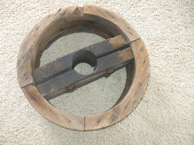 ANTIQUE PRIMITIVE WOOD FLAT BELT PULLEY INDUSTRIAL GRIST MILL