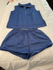 Sleeveless Zip-Up Athletic Top and Shorts Set in Blue