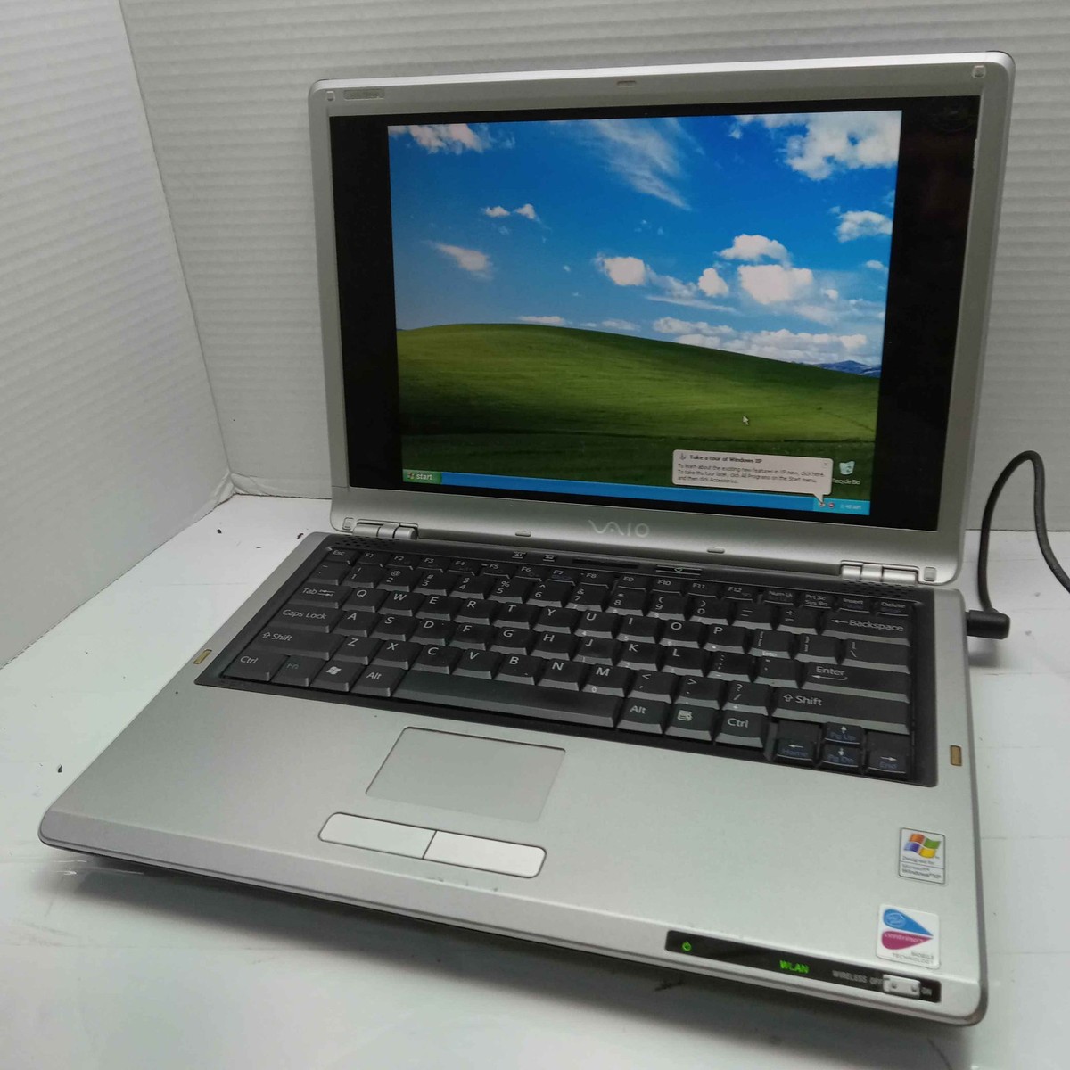 Sony VAIO PCG-6H4L Windows XP Laptop Pentium M 1.86GHz 512MB RAM