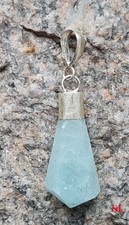 Pendentif Aigue Marine forme goutte pointu 28x12mm monté en argent 925