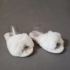 Eberjey Plush Slippers in Ivory Size M EBER-WZ3 Holiday