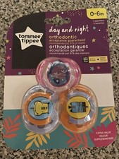 Tommee Tippee Day  Night Pacifiers Glow-In-The-Dark BPA Free 0-6 Months