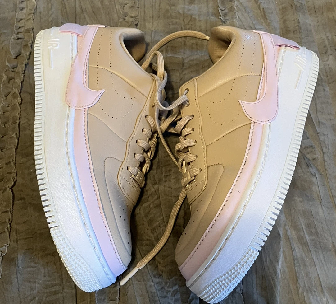 Air force 1 jester clearance sneakers in beige and pink