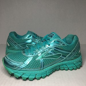 brooks adrenaline gts 15 green