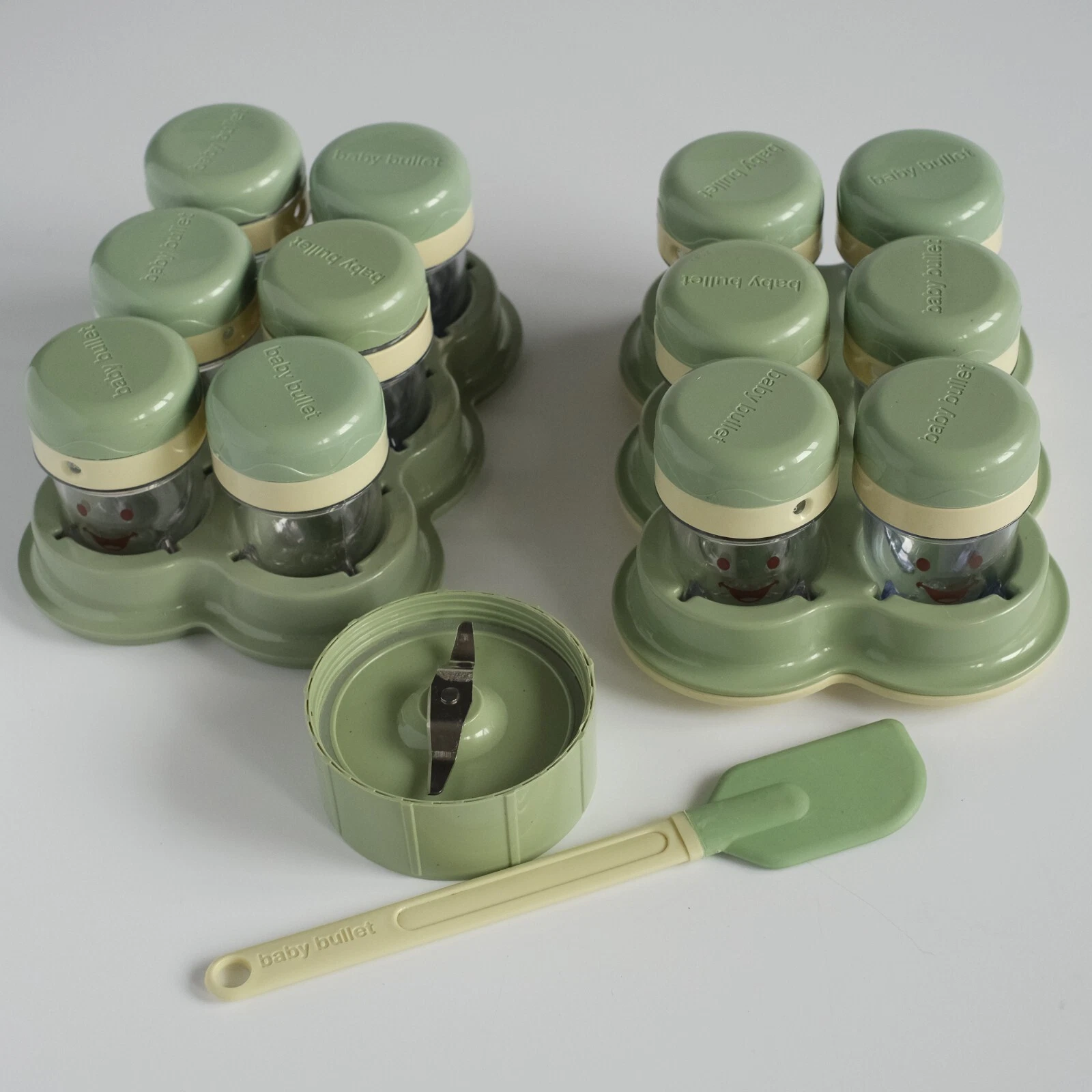 MAGIC BULLET Baby Food Containers with Lids and Tray-Set of 12