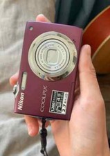 Nikon COOLPIX S3000 Digital Camera w/ Battery  Charger TESTED Works Plum Purple