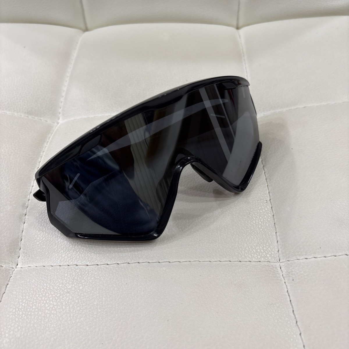 Oakley OO9418 1045 Wind Jacket 2.0 Sunglasses Polished Black/Prizm