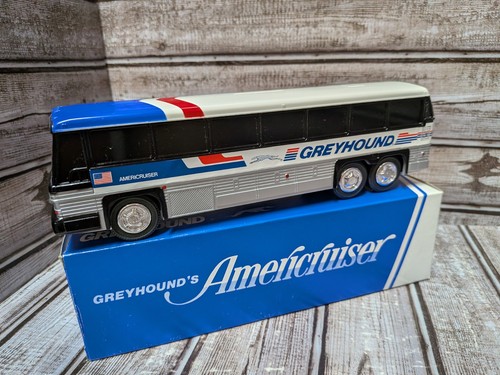 Greyhound Americruiser Bus Bank