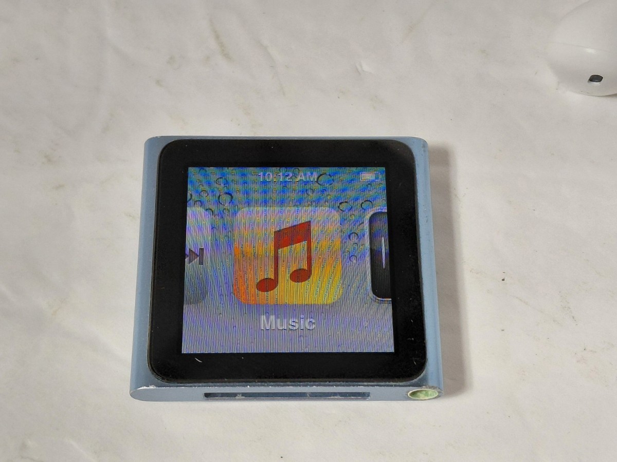 Apple iPod Nano 6th Generation 8GB BLUE MC689LL W/ Charger and