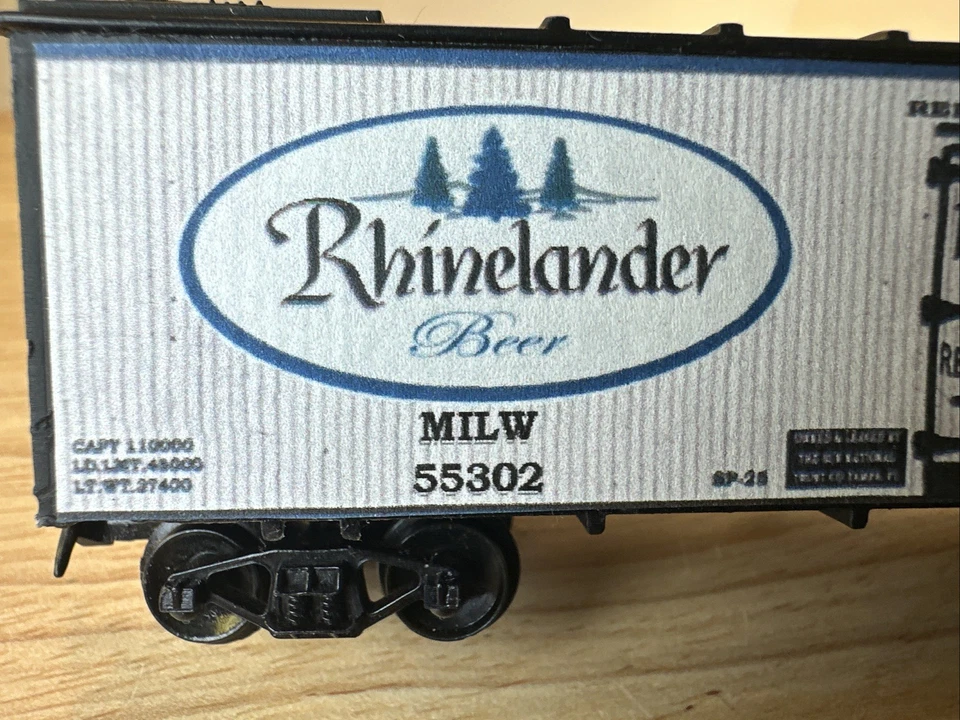 CUSTOM LETTERING HO SCALE BILLBOARD BEER REEFER RHINELANDER WISC RIB MT. LAGER - Image 2 of 4