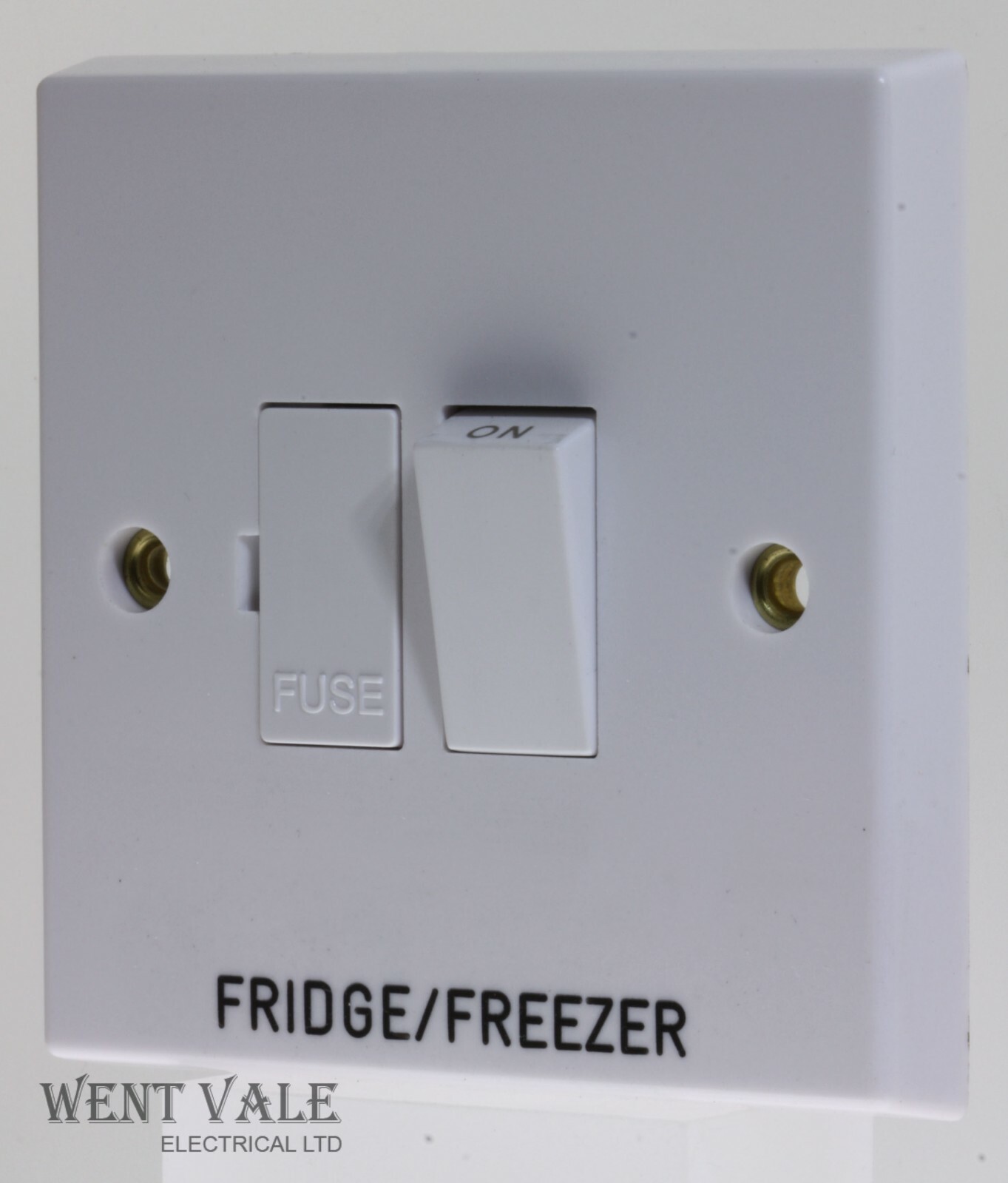 Volex - VX1080FF - 13a White Moulded Sw'd Fused Spur Engraved ""Fridge Freezer""