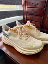 Hoka Clifton 9 Cream Vanilla Astral Running Shoes