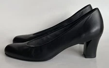 Stuart Weitzman Pumps Size 7 SS (Super Slim)