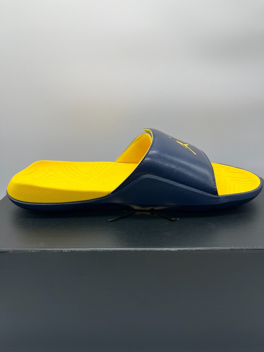 Air Jordan Hydro 7 V2 Michigan Wolverines Sz 12 Slippers  display picture 3