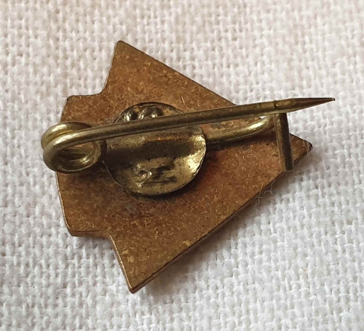 Pin's Ancien Roumanie Football – Insigne émail Métal – Collection Vintage – Fédération Roumaine