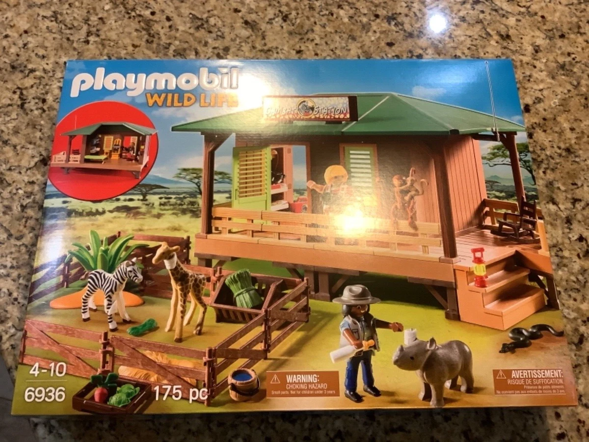 Playmobil ranger station hotsell with animal area