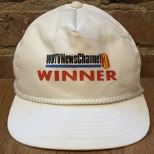 Vintage WBTV News Channel 3 "WINNER" Cappellino Snapback, Regolabile, Bianco, Corda