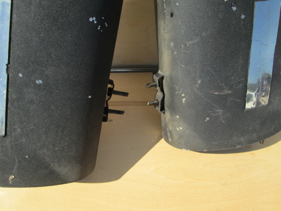 Maserati Cabrio Corsa 3200 GT - Juego de silenciadores Mille Miglia - USADO Foto 3 de 4