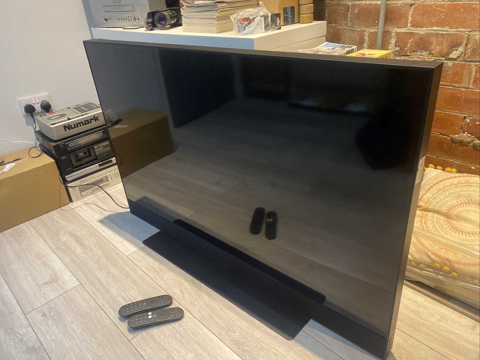 Sky Glass 65” TV (Screen not Working) eBay