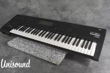Korg 01/W FD 61-Key Keyboard Synthesizer with Power Cable Used from Japan
