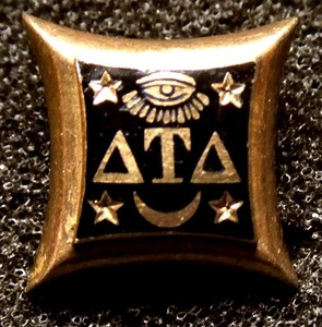 10K Gold Delta Tau Delta Fraternity pin dated / numbered 3.8 grams LGB made 1950