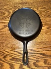 NICE!! Vintage Griswold No. 4 Cast Iron 7” Skillet  Medium Logo Solid Handle USA