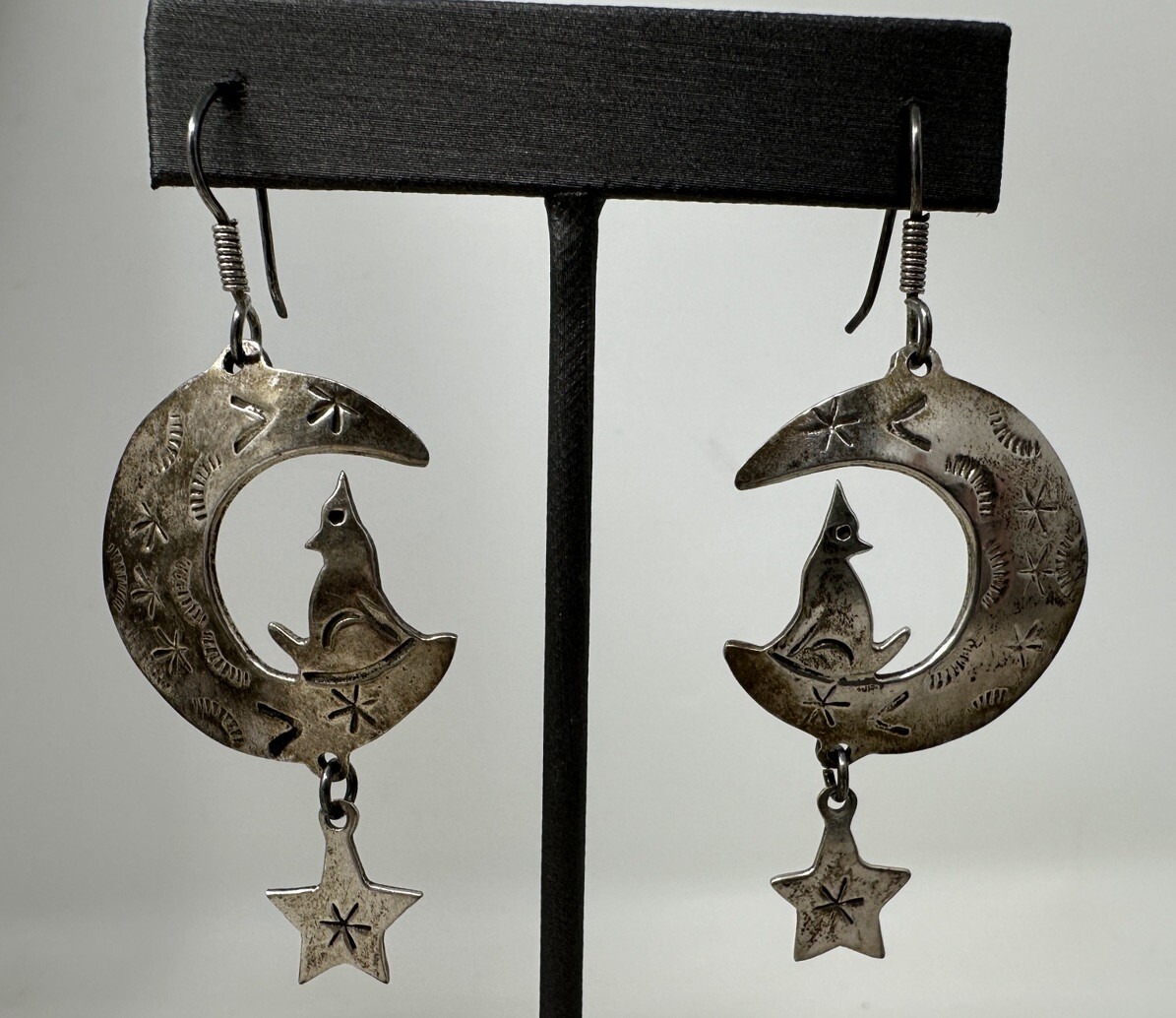 Vintage 925 STERLING SILVER MEXICO HOWLING WOLF ON MOON STAR