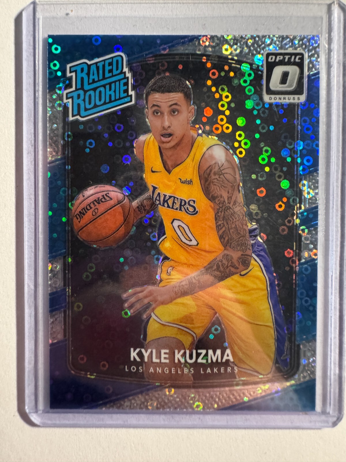K251,215 - 2017-18 Donruss Optic Fast Break Holo #174 Kyle Kuzma RR