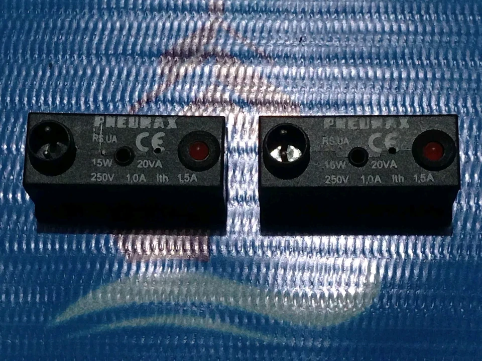 2pcs Pneumax Cylinder Sensor, 15w, 250V ac/dc, Pneumax Switch - Image 2 of 4