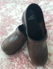 Dansko Clogs Shoes Brown Embossed Tooled Floral 41 - U.S. Size 10.5 - 11