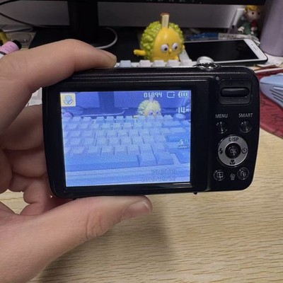 Samsung PL20 Vintage Digital Camera 14.2MP 5x Optical Zoom with