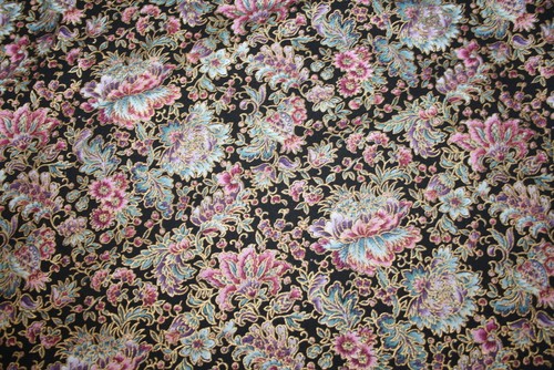 HEAVILY GILDED BRIGHT PINK AND BLUE FLOWERS - CANTERBURY - 100% COTTON FABRIC - Picture 2 of 5