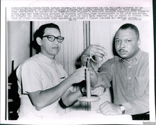 1963 Arthur Holmes Dr William Shorey Chicago Il Therapy Wirephoto 6x8