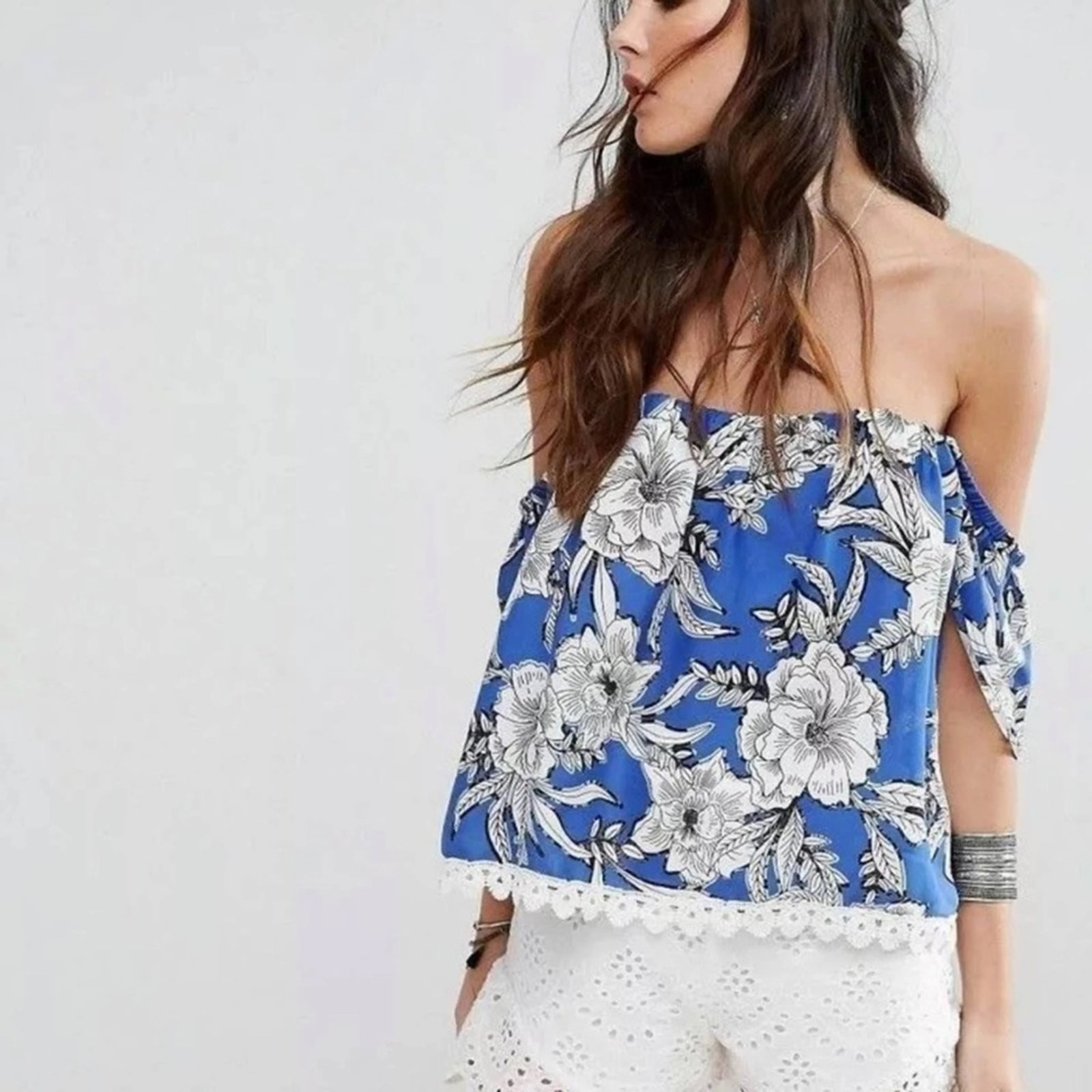 Lovers & Friends Floral Sweetheart Neckline Off-Shoulder Lace Hem Top with Wire Support