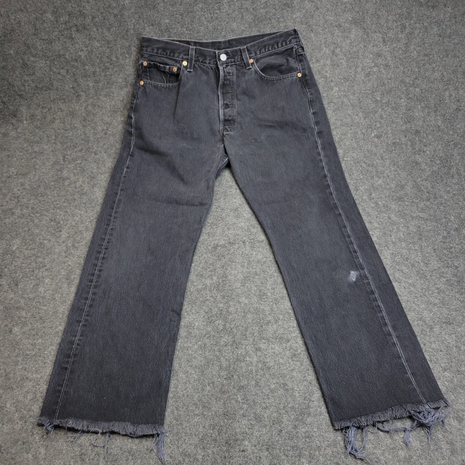 Pantalones de mezclilla de colección Levis 501 para hombre 34x34 grises informales ropa de calle dobladillo deshilachado botón mosca Foto 2 de 4