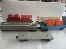 LIONEL Lot of 5 Train Cars Boxcars Flatcar Caboose No Box As Is