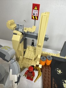 Lego 76037 Marvel Super Heroes Rhino and Sandman Team-up  Incomplete