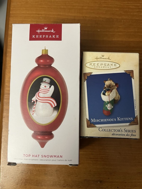 hallmark mischievous kittens 5th series & Top Hat Snowman Christmas ornament K1