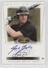 2004 Fleer Hot Prospects Draft Edition Die-Cut Josh Fields #76 Auto 1t4
