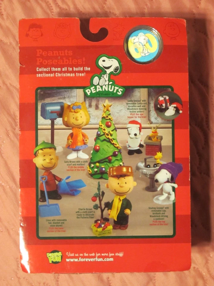 Snoopy de patinaje con baño de pájaros, madera y árbol de Navidad - Juego de cacahuetes con moneda de bonificación Foto 3 de 4