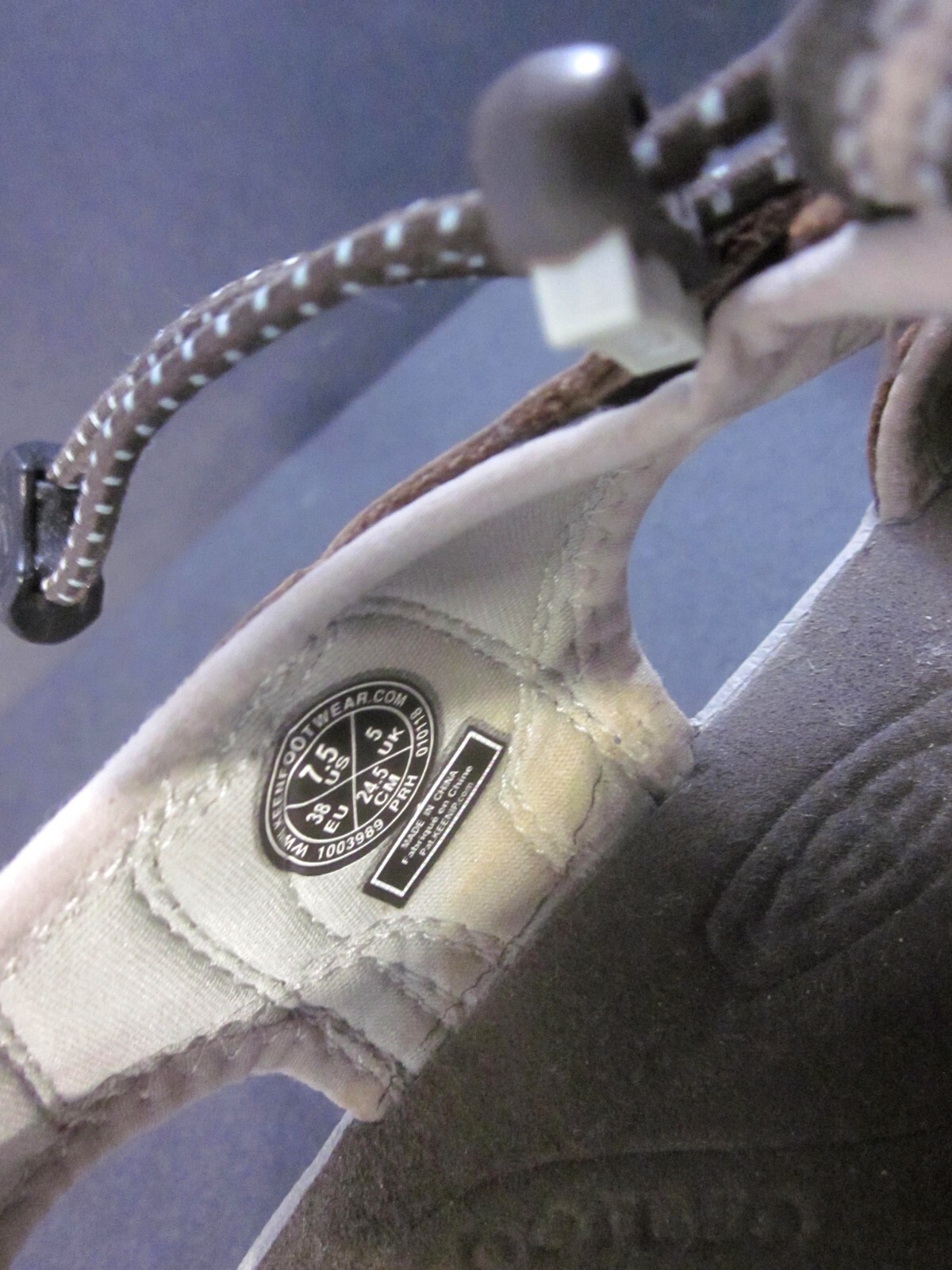 Sandali sportivi impermeabili trekking all'aperto Keen Venice H2 donna taglia 7 5 cravatta in pizzo