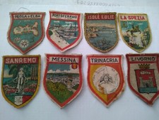 Lotto Di 8 Stemmi Da Giacca Di Varie Città
