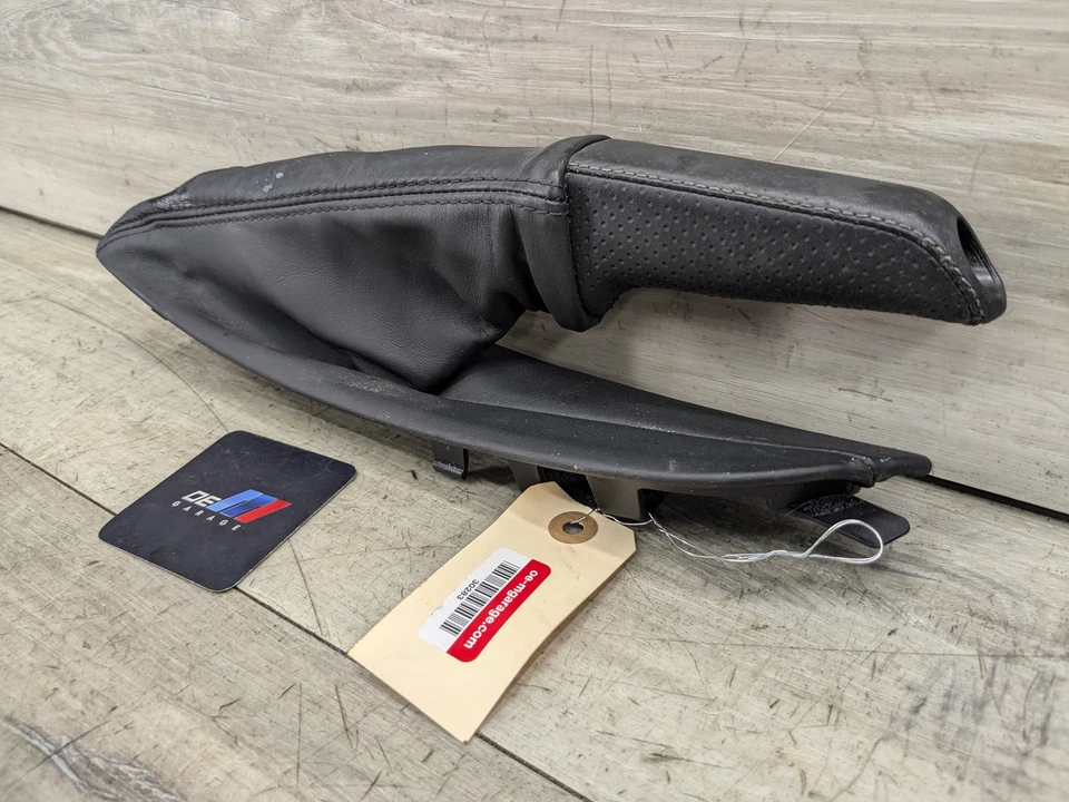 08-13 OEM BMW E88 E82 128 135 Bota Freno de Mano Manija Cuero Perforado Negro Foto 3 de 4