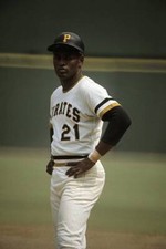 Pittsburgh Pirates Roberto Clemente in action, running bases vs Ho - Old Photo